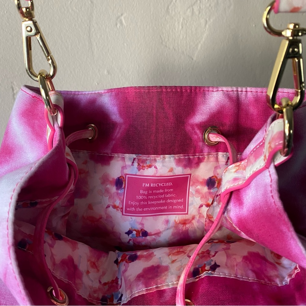 Estée Lauder Pink Tie-Dye Bucket Bag - Picture 2 of 9